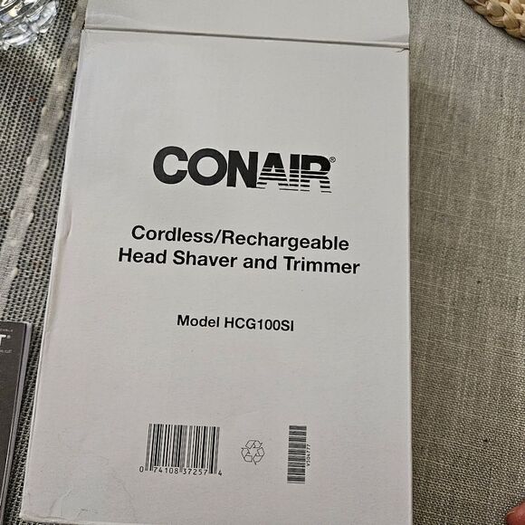 Conair Cordless/Rechargeable Head Shaver & Trimmer HCG100 - Picture 4 of 5